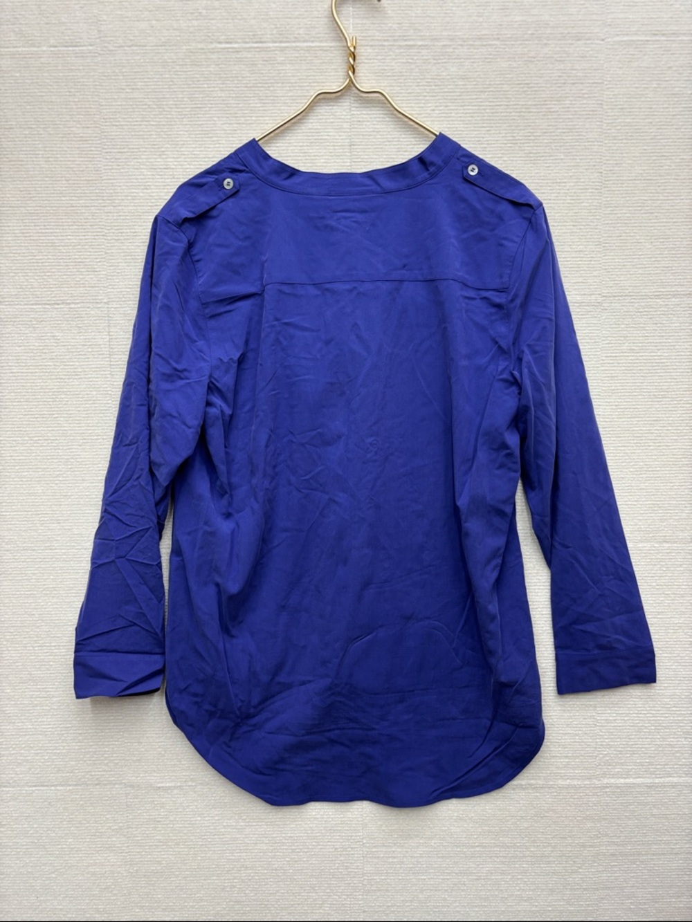 New Chico’s | Cobalt purple blue Button-Front Blouse 2 - Picture 4 of 5